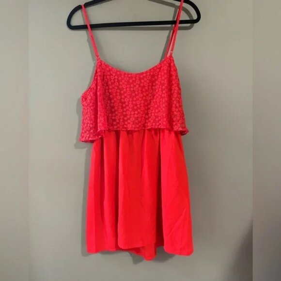 Divided size 8, cherry red mini dress, flowy light weight, adjustable straps - Picture 3 of 6